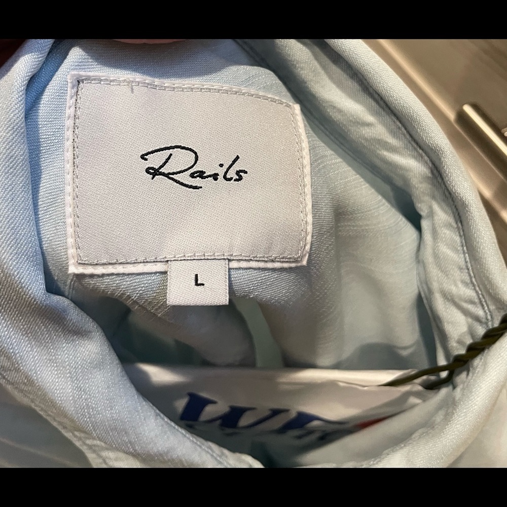 Rails Button Down Chambray Size L - image 6